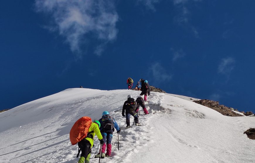Friendship Peak Expedition 2022
